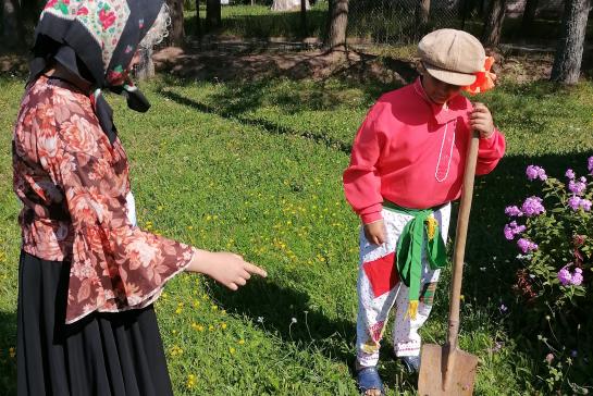 Посадил дед репку (инсценировка сказки "Репка") — фото-52_3