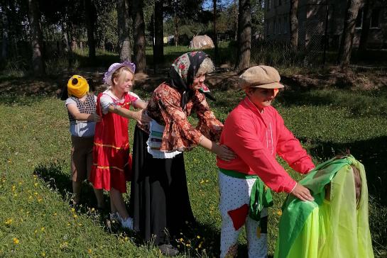 Посадил дед репку (инсценировка сказки "Репка") — фото-52_9