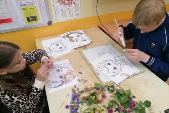 В дождливую погоду дети тоже заняты делом — фото-52_3