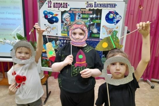 В космос однажды ракета взлетела — фото-52_4