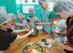Кулинарный мастер-класс "Витаминный салат и хрустящие огурчики" — фото-52_8