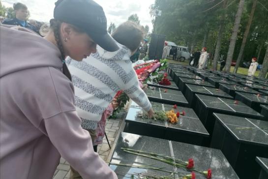 Митинг-реквием, посвященный Дню памяти воинов-сибиряков, погибших в годы Великой Отечественной войны — фото-52_5
